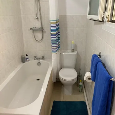 Little Blue House * Sidárion