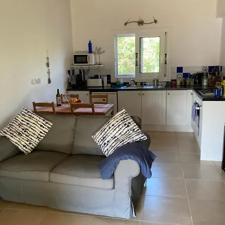 Little Blue House * Σιδάρι