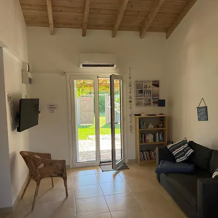 Little Blue House Tatil Evi