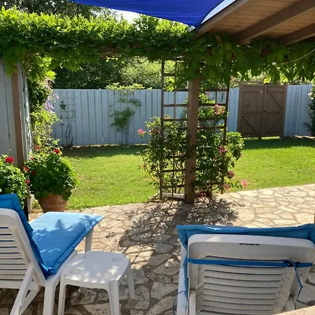 Ferienhaus Little Blue House Sidárion